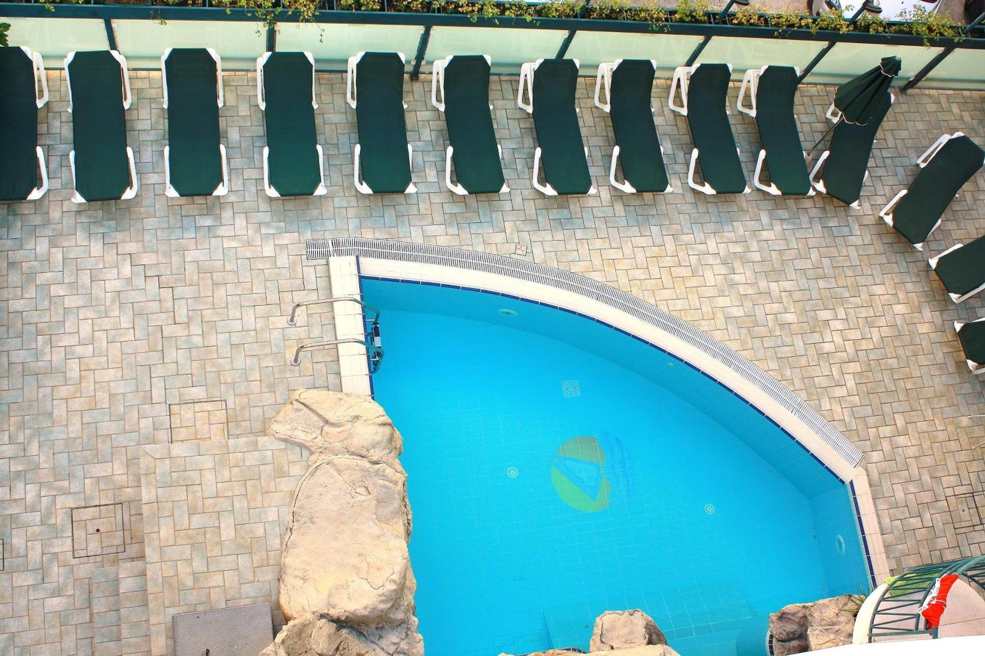 كاتوليكا Residence Le Vele المظهر الخارجي الصورة